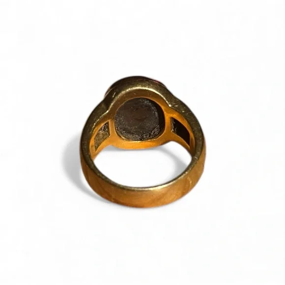 18K Yellow Gold Black Star Sapphire and Ruby Ring - Picture 4 of 5